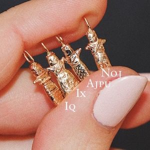 Sofia Zakia Worry (IQ) doll Pendant